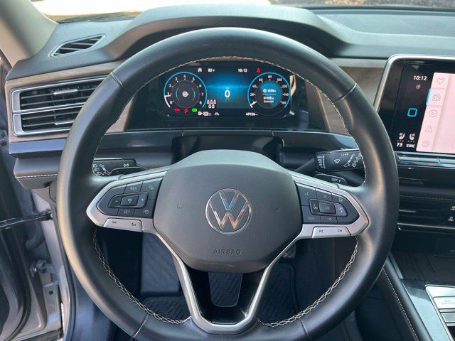 Used 2025 Volkswagen Atlas SE FWD image 20