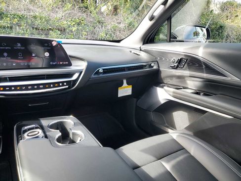 Certified 2026 Cadillac Lyriq V image 17