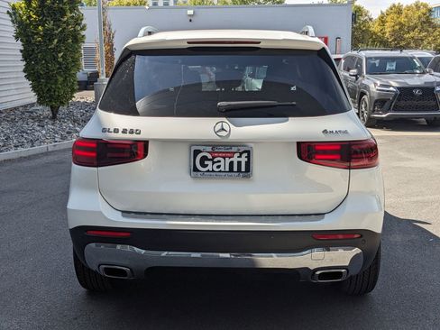New 2025 Mercedes-Benz GLB 250 4MATIC image 4