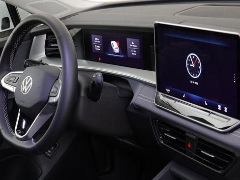 New 2026 Volkswagen Tiguan SE image 20