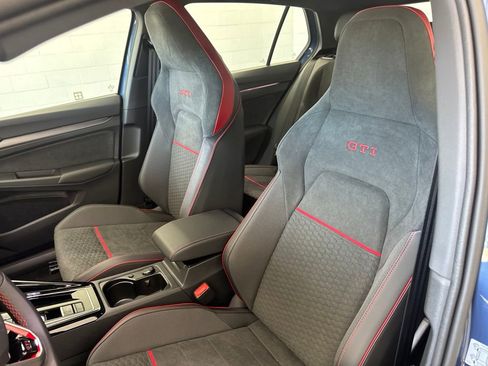 New 2026 Volkswagen GTI SE FWD image 24