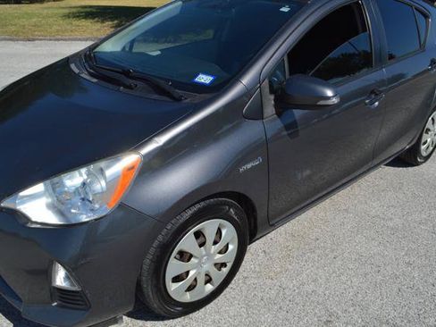 Used 2013 Toyota Prius C Two FWD image 4