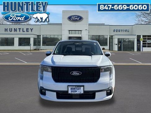 Used 2025 Ford Maverick Lobo image 3