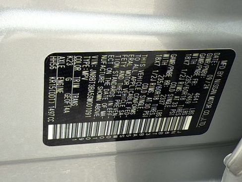 Used 2025 Nissan Rogue SV FWD image 25