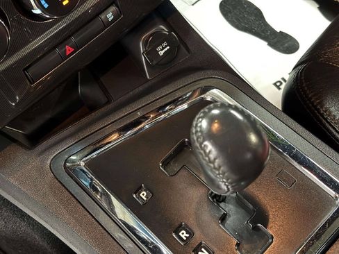 Used 2010 Dodge Challenger R/T RWD image 24