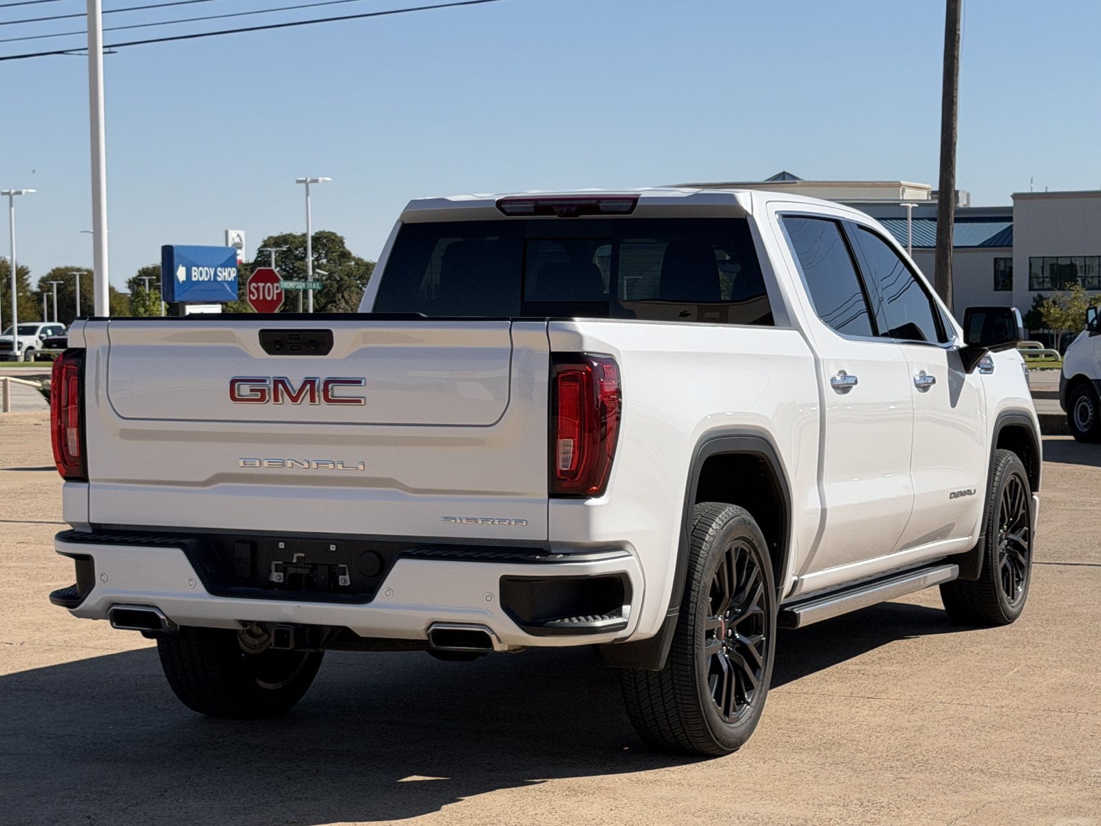 Used 2025 GMC Sierra 1500 Denali w/ Denali Reserve Package AWD/4WD image 4