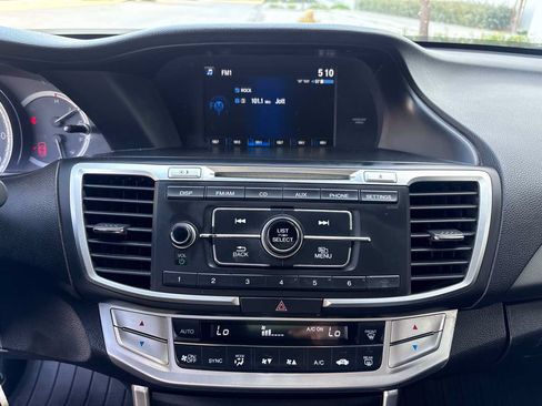 Used 2015 Honda Accord LX image 22