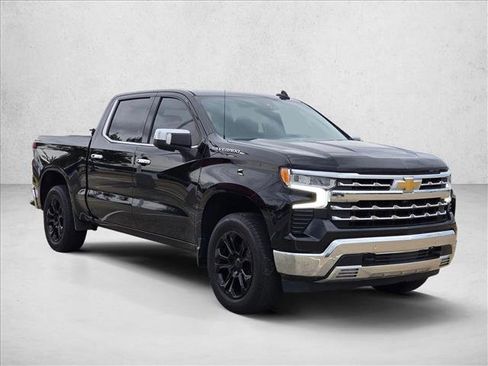 Used 2023 Chevrolet Silverado 1500 LTZ RWD image 3