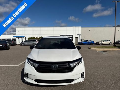 Certified 2024 Honda Odyssey Sport image 3