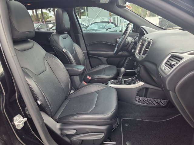 Certified 2021 Jeep Compass Latitude w/ Sun and Sound Group AWD/4WD image 20
