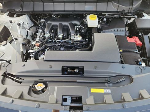 New 2026 Nissan Pathfinder Platinum FWD image 23
