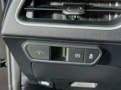 Used 2025 Kia K4 LXS image 17