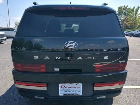 Certified 2025 Hyundai Santa Fe Limited FWD image 5