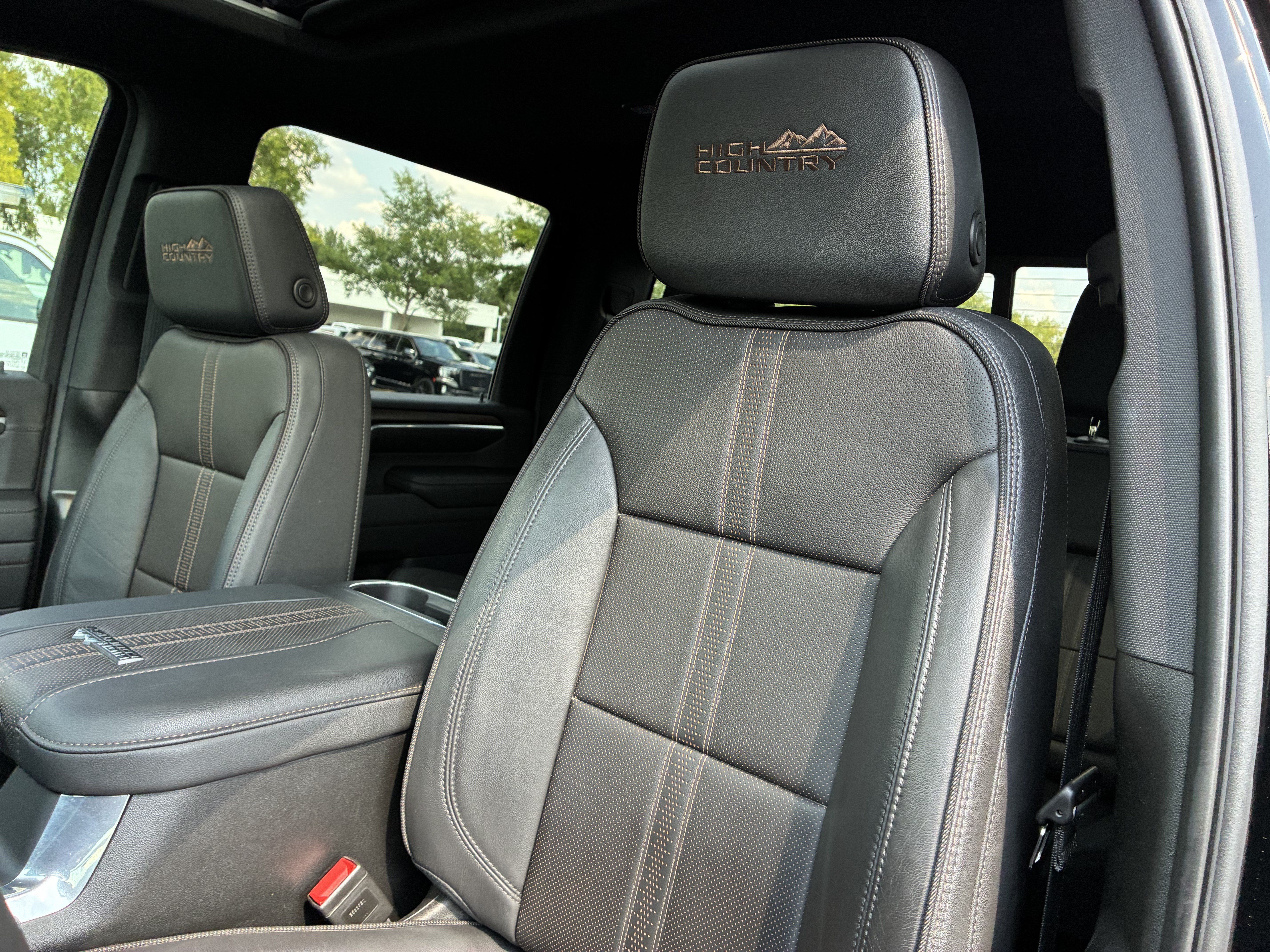 Used 2025 Chevrolet Silverado 3500 High Country w/ High Country Premium Package AWD/4WD image 24
