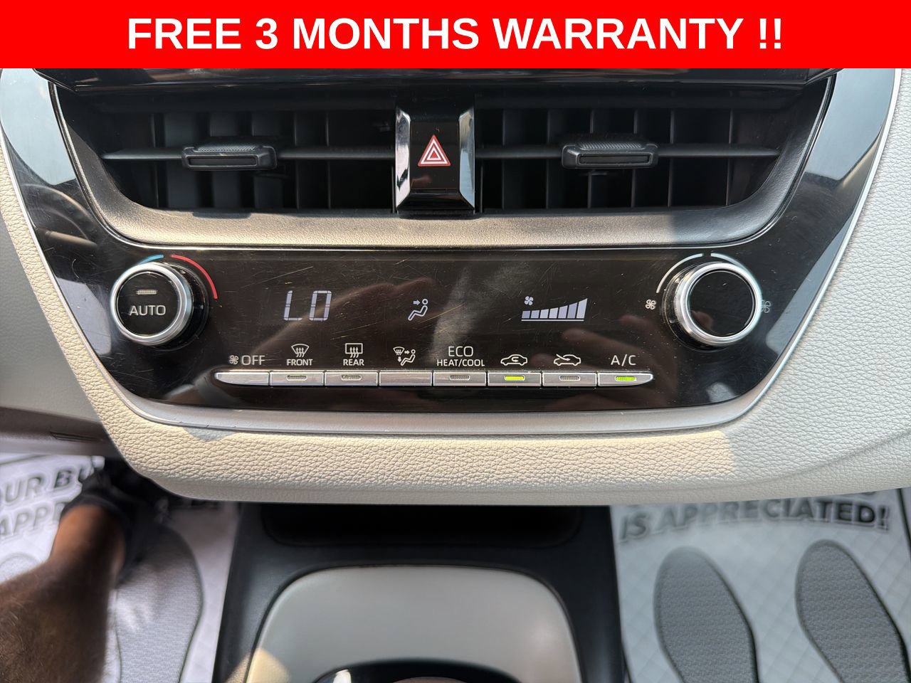 Used 2022 Toyota Corolla LE FWD image 18