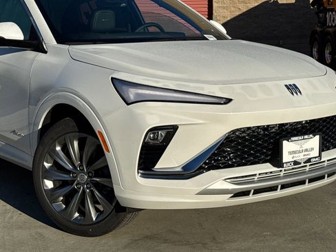 New 2026 Buick Envista Avenir image 3