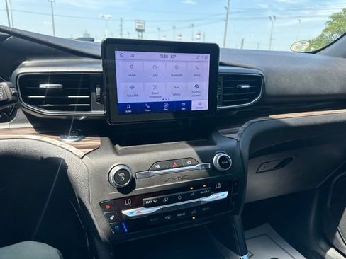 Used 2020 Ford Explorer Limited RWD image 3