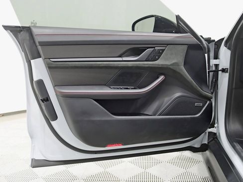 Used 2024 Porsche Taycan GTS image 38