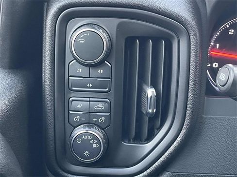 Used 2024 Chevrolet Silverado 2500 Custom w/ Custom Value Package image 14
