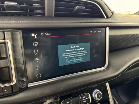 Used 2022 GMC Yukon XL Denali w/ Denali Premium Package image 20