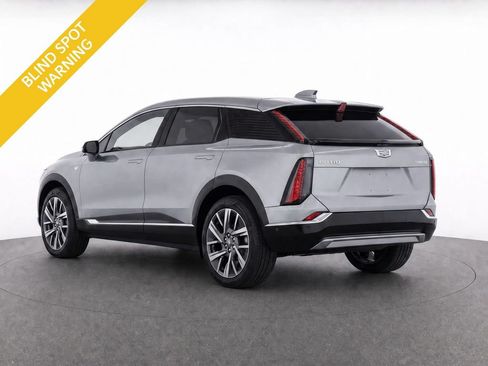 Used 2025 Cadillac Optiq Luxury 1 AWD/4WD image 7