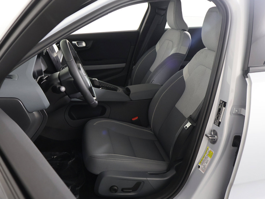 Used 2024 Polestar Polestar 2 AWD/4WD image 25