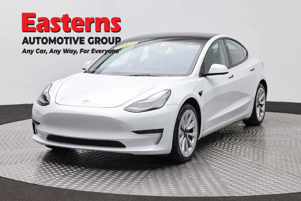 Used 2023 Tesla Model 3 Standard Range RWD image 1