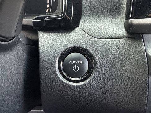 Used 2025 Toyota Camry SE image 24