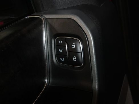Used 2024 Ford F250 Lariat w/ Lariat Ultimate Package AWD/4WD image 9