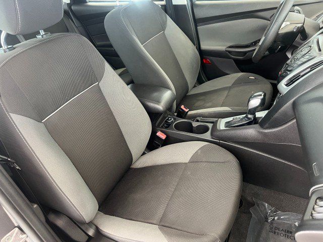 Used 2012 Ford Focus SE FWD image 15