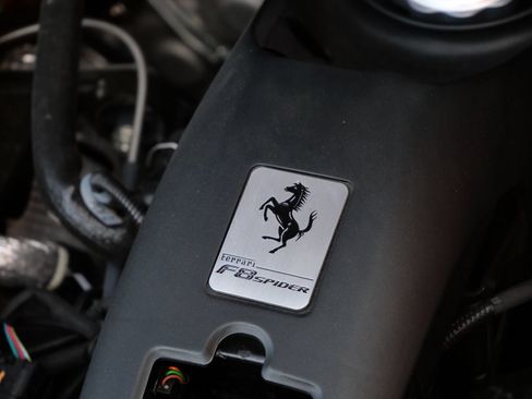 Used 2023 Ferrari F8 Tributo RWD image 29