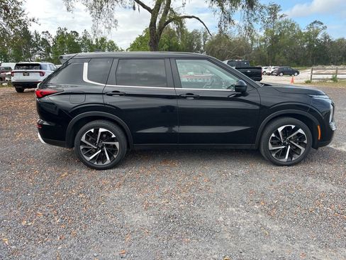 Used 2024 Mitsubishi Outlander FWD image 5
