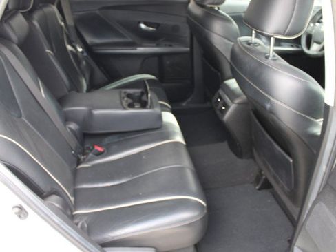Used 2014 Toyota Venza XLE w/ XLE Premium Package FWD image 4