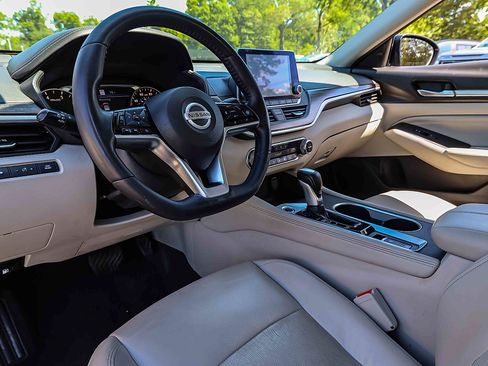 Used 2019 Nissan Altima 2.5 SL FWD image 7