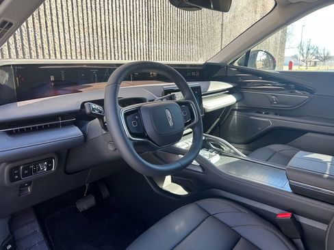 New 2026 Lincoln Nautilus Premier image 10