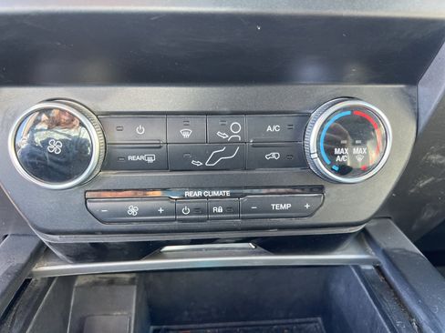 Used 2018 Ford Expedition Max XLT w/ Equipment Group 201A image 20