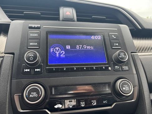 Used 2017 Honda Civic Sport image 16