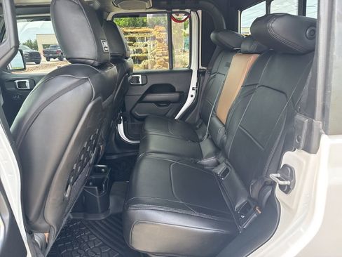 Used 2020 Jeep Gladiator Rubicon AWD/4WD image 8