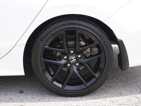 Used 2024 Honda Civic Sport image 11