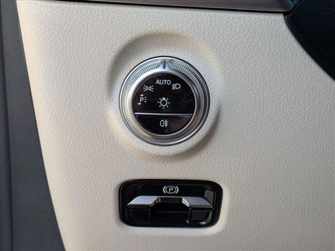 Used 2024 Mercedes-Benz C 300 Sedan image 11