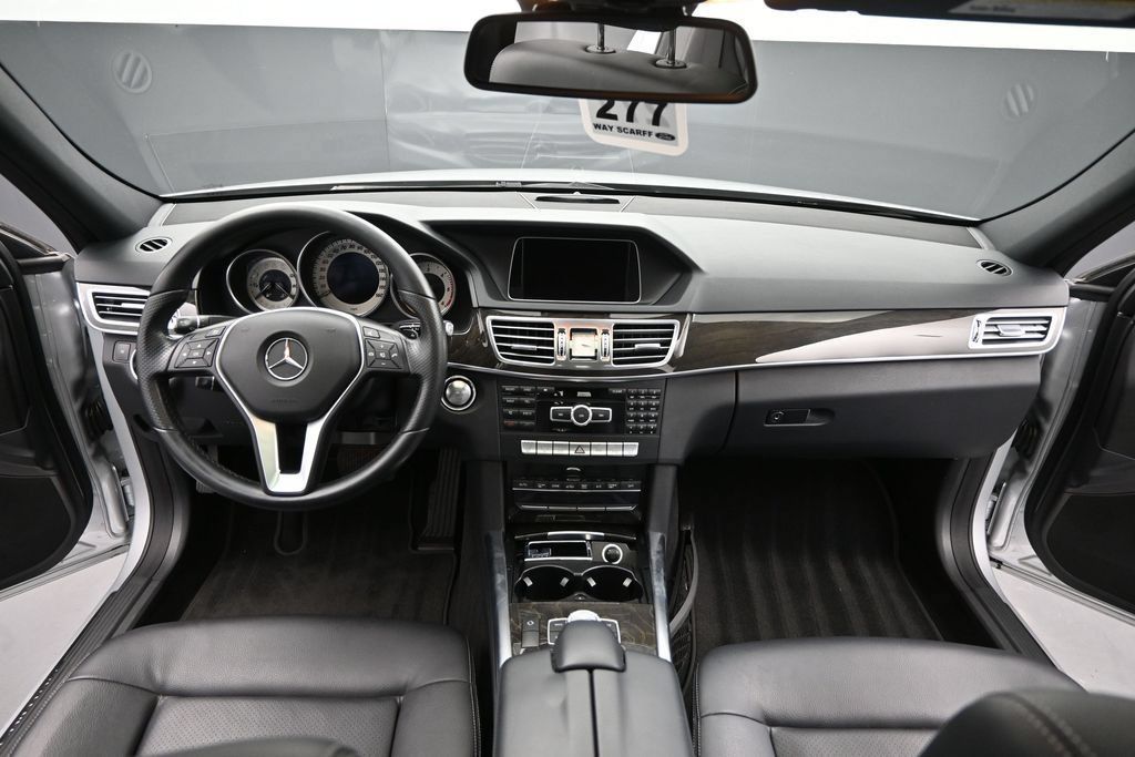 Used 2014 Mercedes-Benz E 250 BlueTEC Sedan image 20