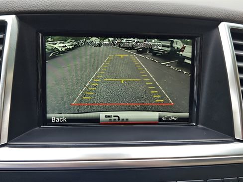 Used 2015 Mercedes-Benz ML 350 4MATIC image 19