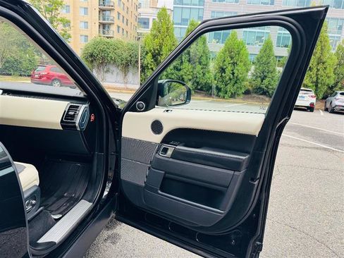 Used 2019 Land Rover Range Rover Sport HSE Dynamic AWD/4WD image 31