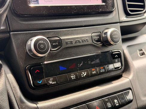 Used 2023 RAM ProMaster 2500 FWD image 23