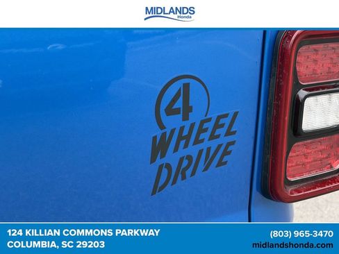 Used 2024 Jeep Gladiator Sport AWD/4WD image 8