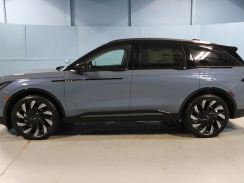 New 2026 Lincoln Nautilus Reserve w/ Jet Appearance Package image 35