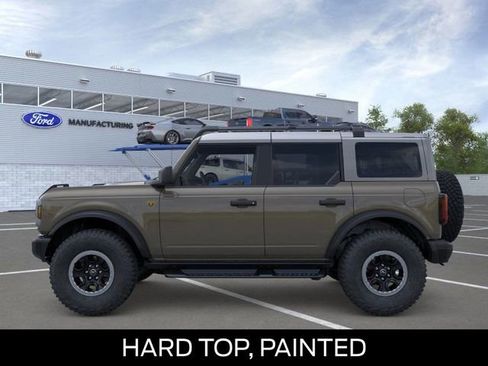 New 2026 Ford Bronco Badlands image 3