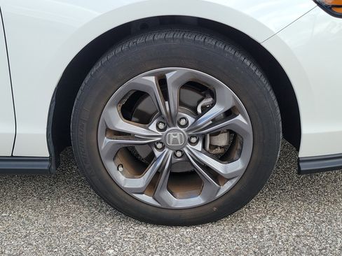 Certified 2023 Honda Accord EX image 6