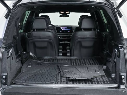 Used 2023 BMW X7 xDrive40i w/ Executive Package AWD/4WD image 31
