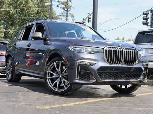 Used 2022 BMW X7 M50i w/ Executive Package AWD/4WD image 7